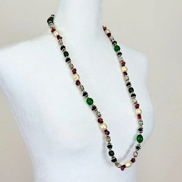 Vintage Chanel Gripoix Red Green Glass Bead Faux Pearl & Rhinestone Necklace - Picture 5 of 16